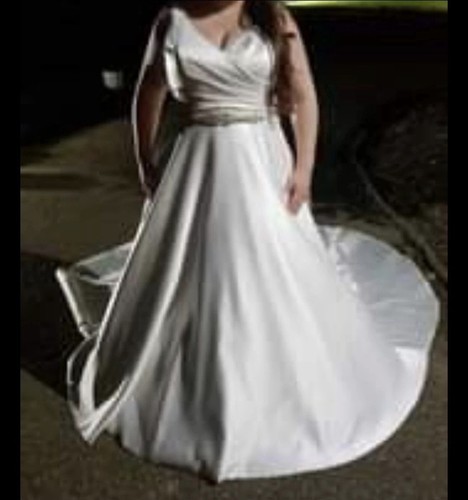 Stunning satin line - stunning,